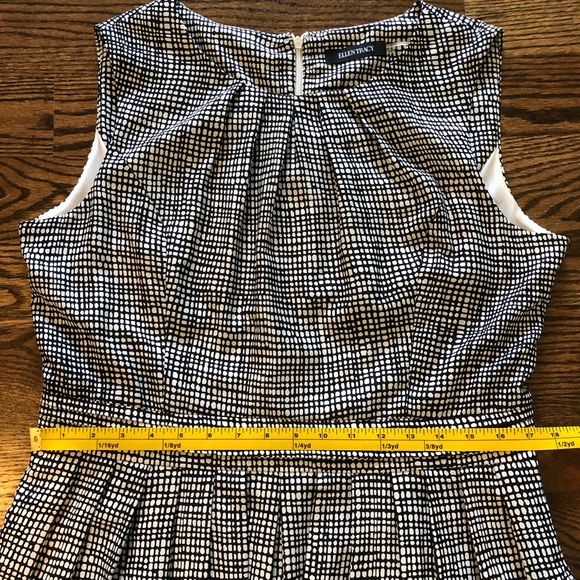 Ellen Tracy City Print Dress with Pockets - Picture 12 of 15